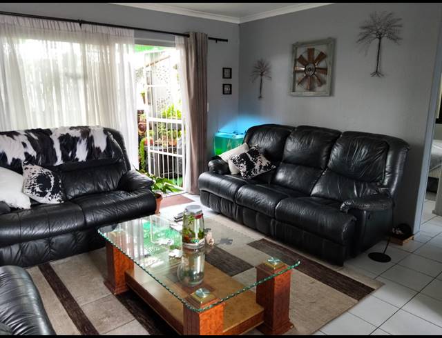 2 BEDROOM APARTMENT FOR SALE IN VERWOERDPARK